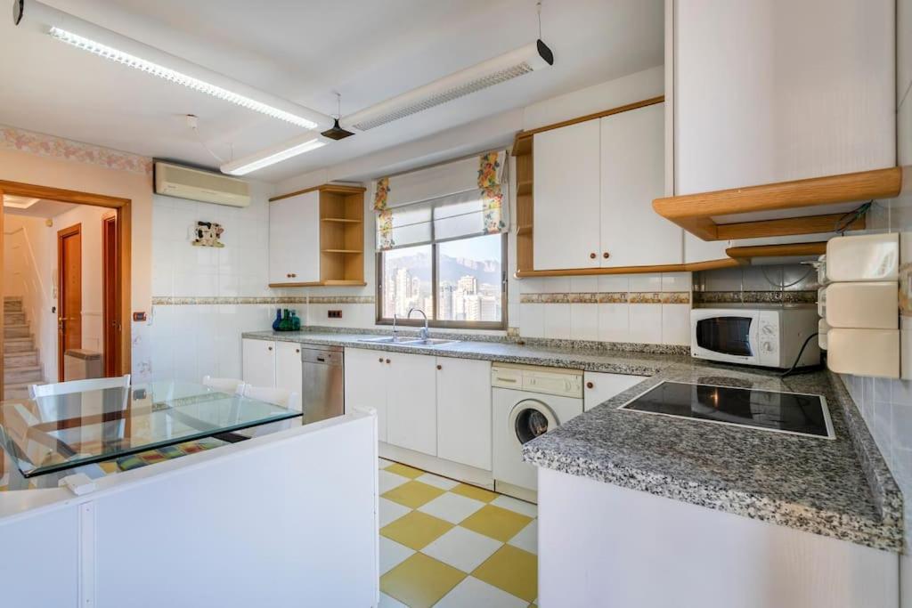 Atico Con Gran Terraza Apartment Benidorm Ngoại thất bức ảnh